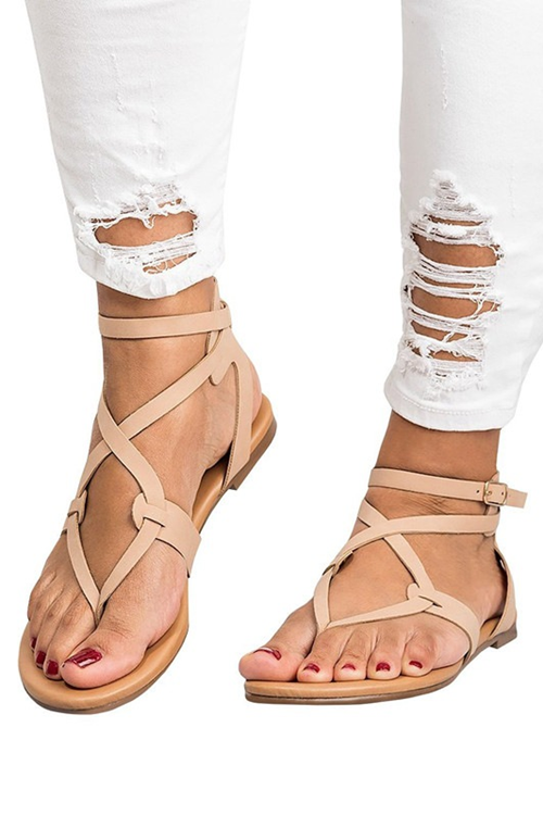 Ribbon Pinches The Bottom Of The Foot Sandal